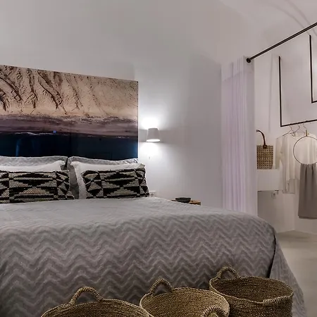 Villa 3 Caves By Caldera