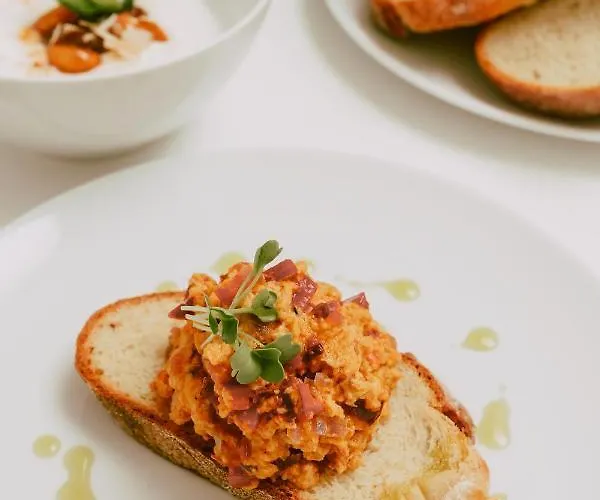 فيلة 3 Caves By Caldera أويا